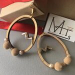 Σκουλαρίκια ξύλινα με γυάλινες χάντρες