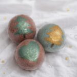 Αφρίζουσα Bath Bomb με άρωμα μελομακάρονο