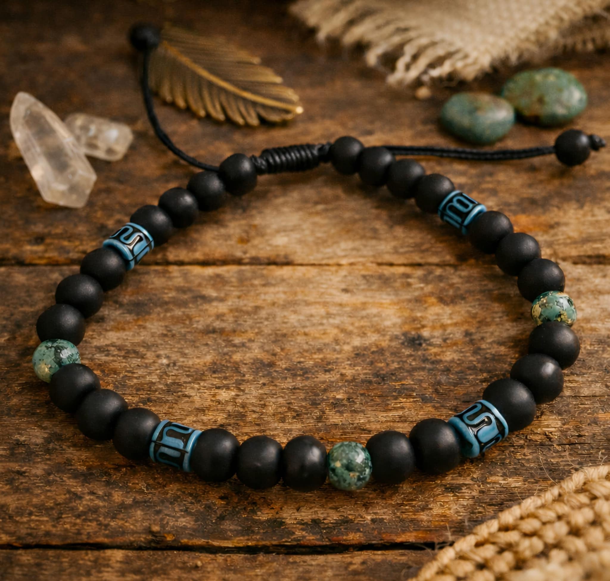 ΒΡ0019 ΤΙΜΗ 8 Βραχιόλι μακραμέ με κεραμικές χάντρες & μεταλλικά στοιχεία - Image 1