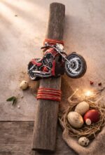 Λαμπάδα πλακέ χρώμα γκρι με ξύλινο στοιχείο - Μηχανή 